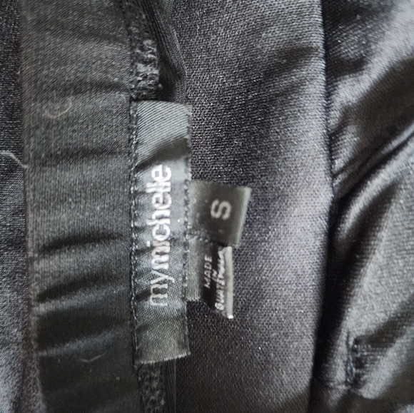 Black Dress - Picture 3 of 3